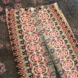 Chelsea & violet pants